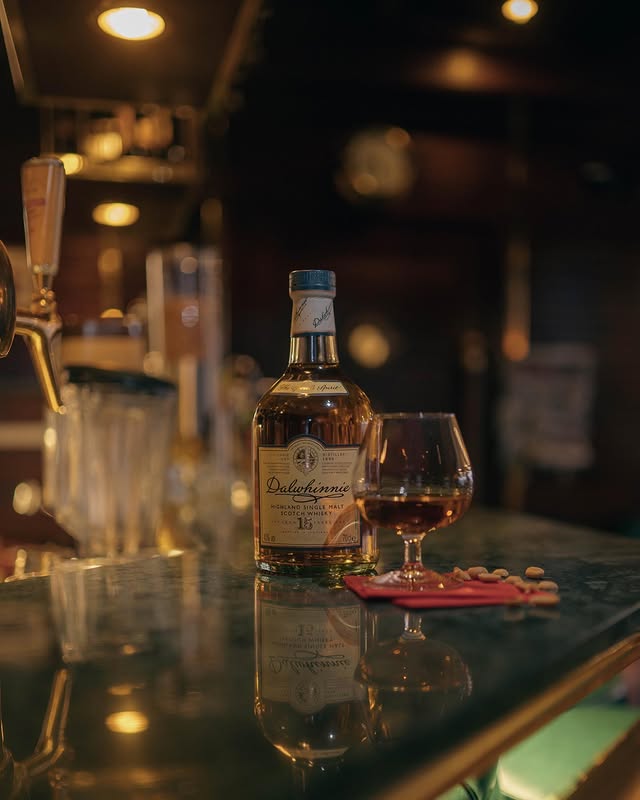 Einer dieser Abende, wo man bei einem guten Glas Whiskey in stundenlangen Gesprächen- manc